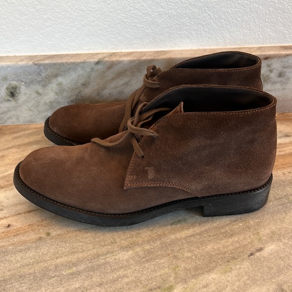 New Tod’s Desert Boot in Suede 8 (10) - Picture 2 of 5